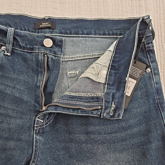 True Religion Ricky Jeans Men's 36x34 Med Wash Relaxed Straight Leg NEW NWT - Picture 14 of 16
